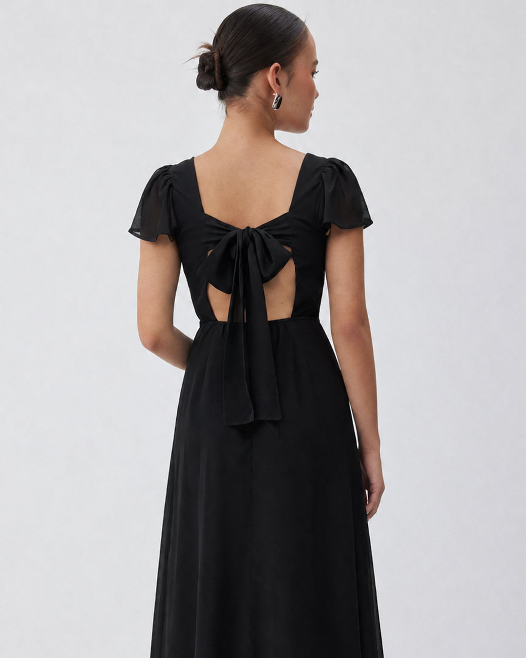 Bow Back Sweetheart Neck Maxi Dress in Soft Black
